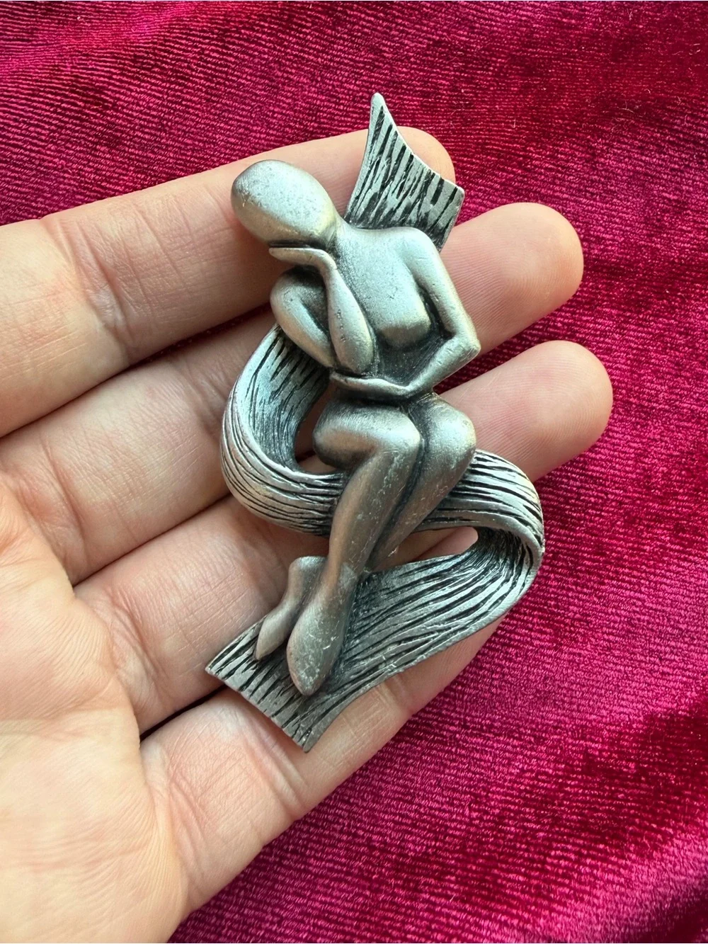 Vintage Jonette Jewelry (JJ) pewter brooch